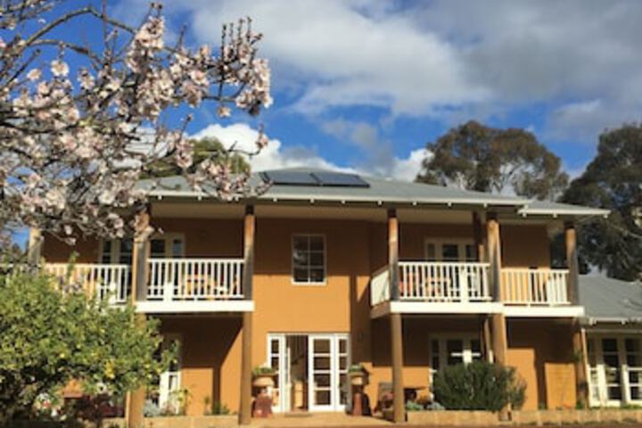 Yallingup Siding WA Accommodation Cairns