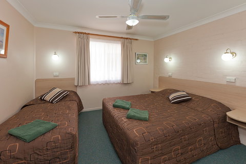 Abraham Lincoln Motel - Accommodation Cairns 2
