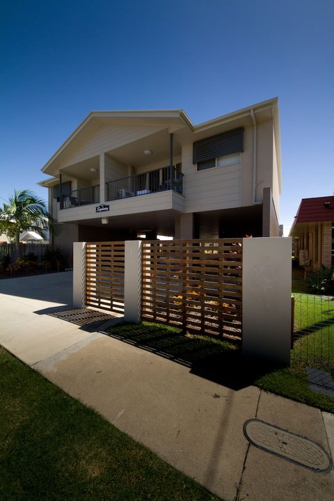 Rockhampton Serviced Apartments - Accommodation Cairns 1