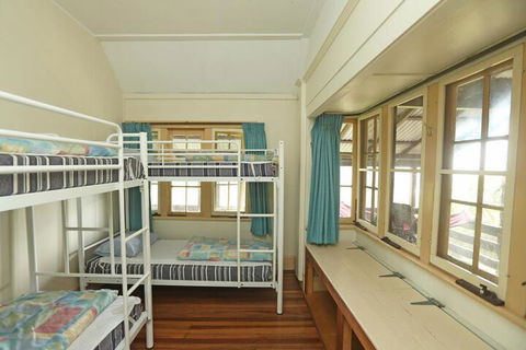 Sydney Pittwater Eco YHA - Accommodation Cairns 6