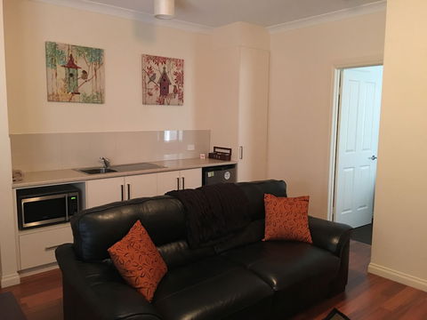 Hahndorf Oak Tree Cottages - Accommodation Cairns 0