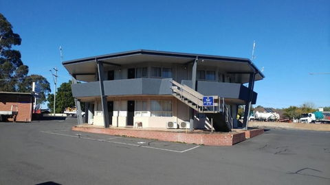 Bega Motel - Accommodation Cairns 0