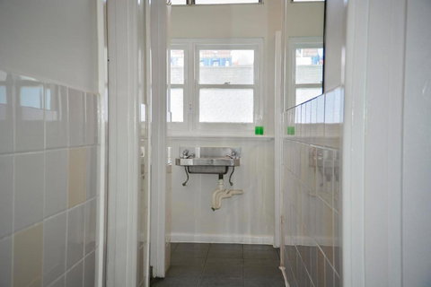 Pint On Punt Backpackers - Accommodation Cairns 5