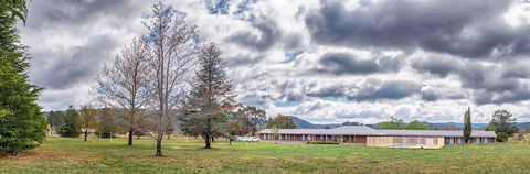 Bushmans Motor Inn - Accommodation Cairns 3