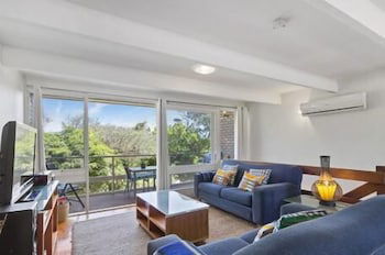 Bayside St Johns Close - Accommodation Cairns 4