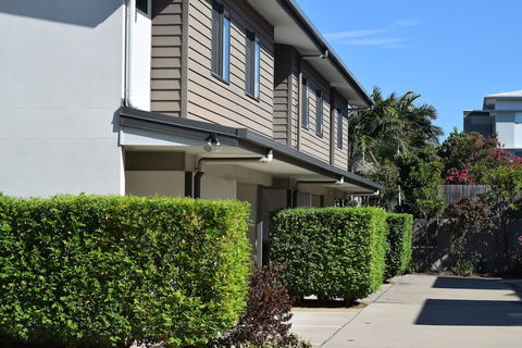 Gladstone Heights Executive Apartments - Accommodation Cairns 4
