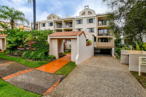 Beachport - Accommodation Cairns 0