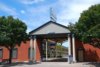 Jane Eliza Motor Inn - Accommodation Cairns 1