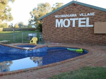 Woomargama Village Hotel Motel - Accommodation Cairns 0