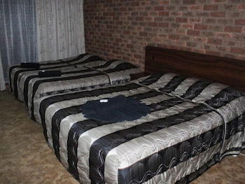 Woomargama Village Hotel Motel - Accommodation Cairns 3
