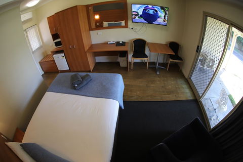 Sleepy Hill Motor Inn - Accommodation Cairns 4