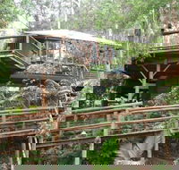 Secrets on the Lake - Accommodation Cairns