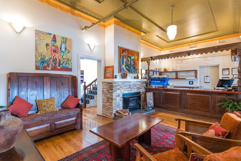 Northern Arts Hotel - Accommodation Cairns 1