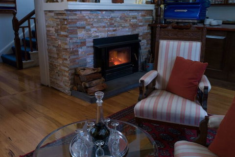 Northern Arts Hotel - Accommodation Cairns 2