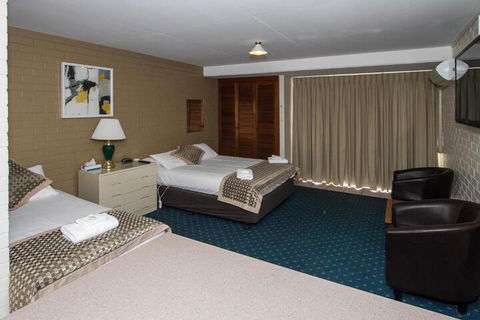 Blayney Leumeah Motel - Accommodation Cairns 2