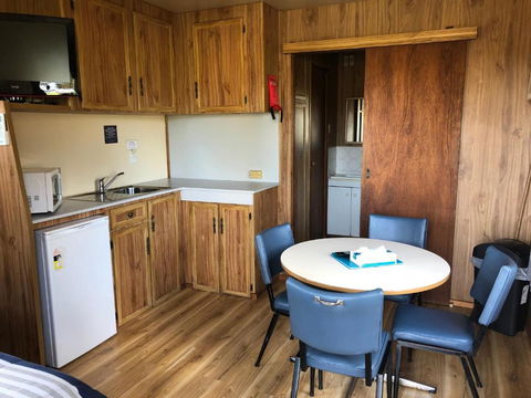 Lake Talbot Tourist Park - Accommodation Cairns 7