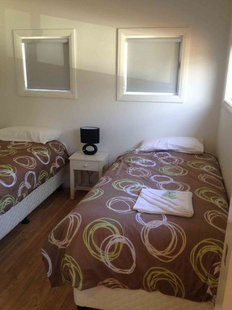 Lake Talbot Tourist Park - Accommodation Cairns 2