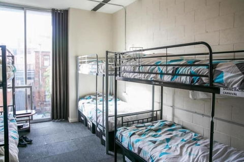 Barkly Backpackers - Hostel - Accommodation Cairns 2