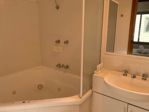 BIG4 Swan Hill - Accommodation Cairns 3