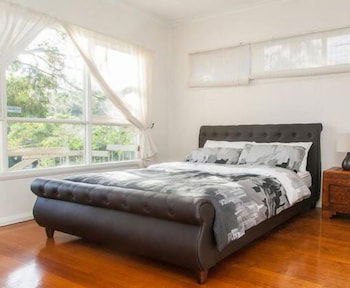 Eltham Retreat - Accommodation Cairns 0