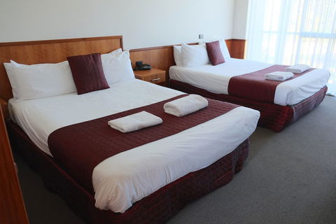 Berri Hotel - Accommodation Cairns 2