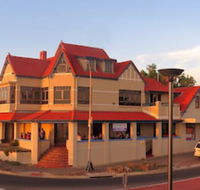 McCloud House - Accommodation Cairns