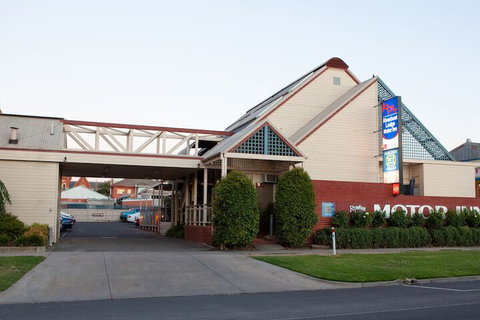 MAS Country Riverboat Lodge Motor Inn - Accommodation Cairns 1