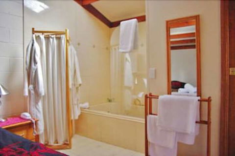 Blackheath Motor Inn - Accommodation Cairns 5