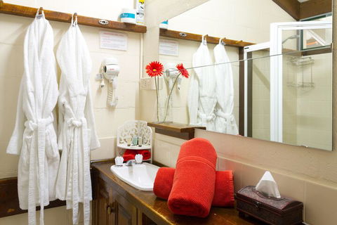 Blackheath Motor Inn - Accommodation Cairns 6