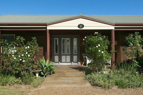 North Lodge Cottages - Accommodation Cairns 2