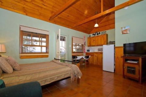 Bimbadeen Mountain Retreat - Accommodation Cairns 2