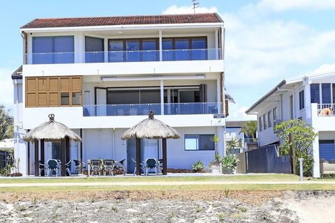 Bilinga Beach Motel - Accommodation Cairns 2