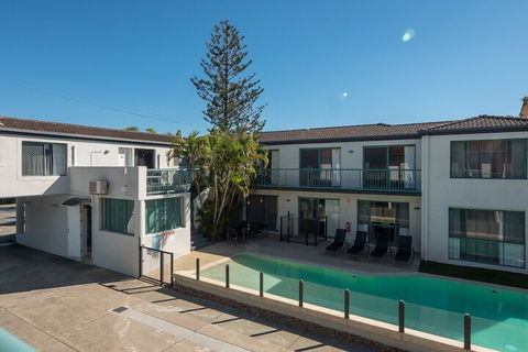 Bilinga Beach Motel - Accommodation Cairns 6