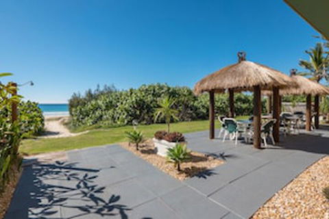 Bilinga Beach Motel - Accommodation Cairns 0