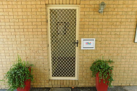 Hatton Vale Motel - Accommodation Cairns 2