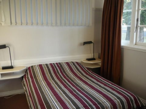 Blackheath Holiday Cabins - Accommodation Cairns 2