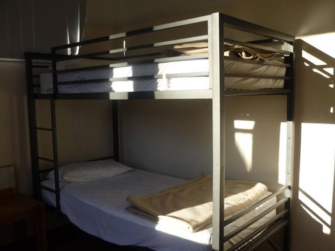 Blackheath Holiday Cabins - Accommodation Cairns 1