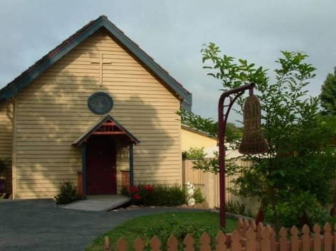 Bell Chapel B & B - Accommodation Cairns 0