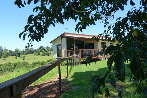 Bellthorpe Stays - Accommodation Cairns 6