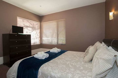 Barossa Valley Apartments - Accommodation Cairns 6