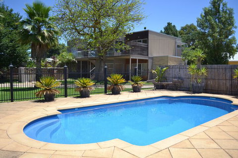 Barossa Valley Apartments - Accommodation Cairns 3