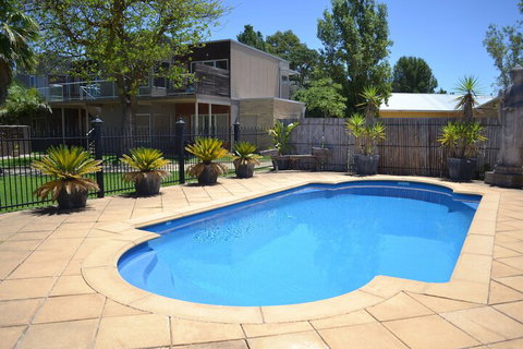 Barossa Valley Apartments - Accommodation Cairns 2