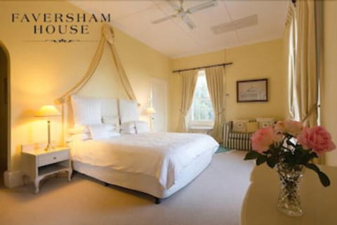 Faversham House - Accommodation Cairns 1
