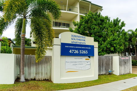 Townsville Southbank Apartments - Accommodation Cairns 3