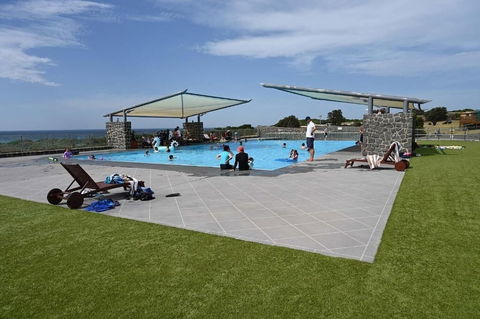 White Sands Estate - Accommodation Cairns 1