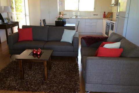 Tinaroo Sunset Retreat - Accommodation Cairns 5