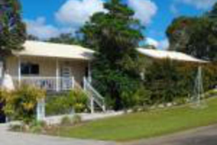 Barrine ACT Accommodation Cairns