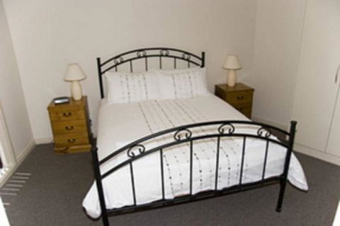 Cliff House Beachfront Villas - Accommodation Cairns 3