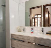 Fairway Manor Accommodation - Accommodation Cairns
