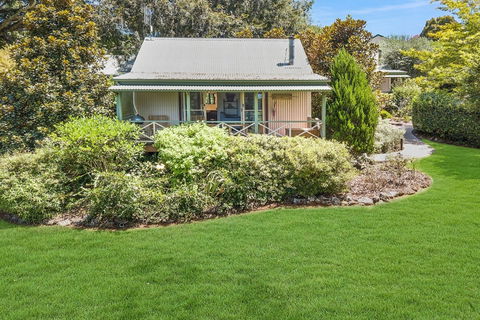 Bendles Cottages And Country Villas - Accommodation Cairns 3